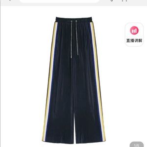 Loose slacks